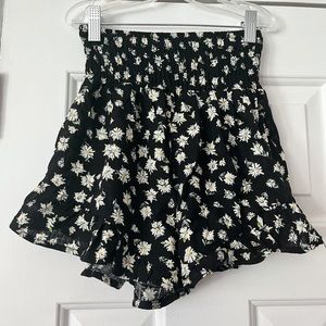 FLOWER SHORTS